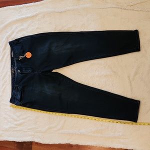 Melissa McCarthy Seven7 jeans